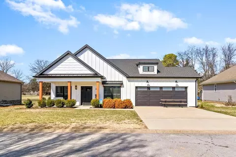 398 Irish Cir, Hopkinsville, KY 42240
