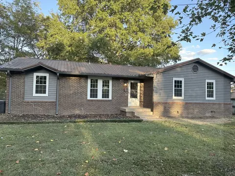 109 Winding Way Dr, Hendersonville, TN 37075