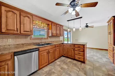 1938 Clear Springs Rd, Limestone, TN 37681 photo 5