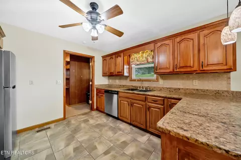 1938 Clear Springs Rd, Limestone, TN 37681 photo 8