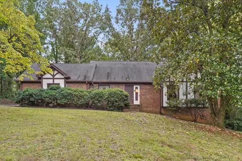 9508 N Valley Trl, Ooltewah, TN 37363