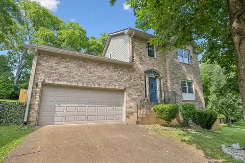 3404 Parkwood Ct, Hermitage, TN 37076