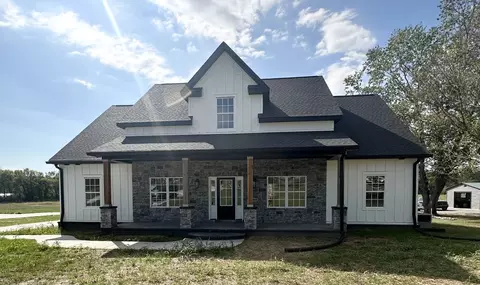2200 Highway 141 N, Hartsville, TN 37074