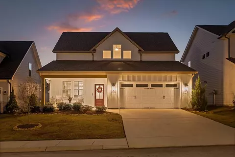 8642 Kensley Ln, Hixson, TN 37343