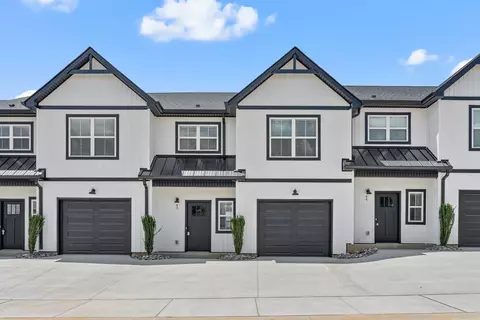 166 Sango Dr #BLDG 5 43, Clarksville, TN 37043