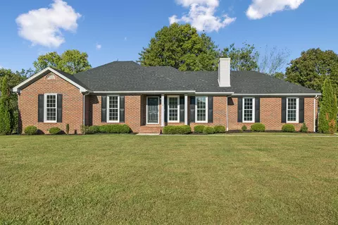 350 Greenbriar Cir, Manchester, TN 37355