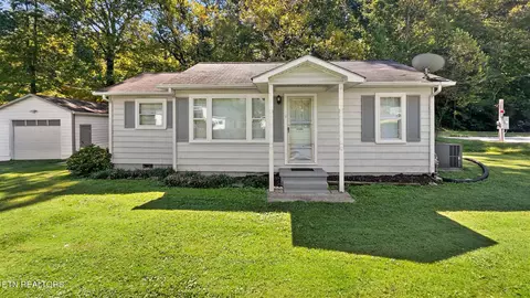 134 Keylon Dr, Harriman, TN 37748