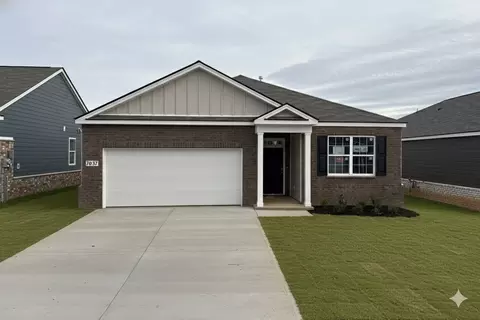 7037 Penny Ln, White House, TN 37188