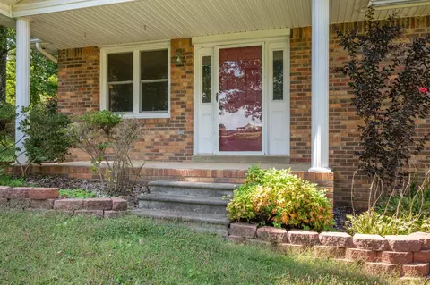 Exterior - 579 Murrell Rd, Dickson, TN 37055 photo 10 of 13