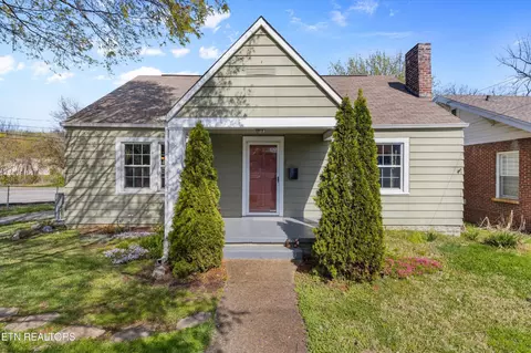 2211 Tecoma Dr, Knoxville, TN 37917