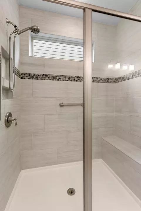 Bath - 1331 Madison Ln, Spring Hill, TN 37174 photo 6 of 6