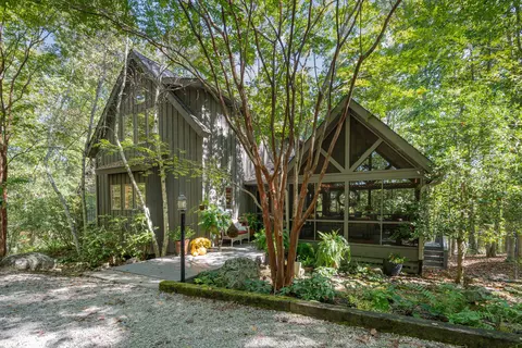 2140 Westlake Dr, Monteagle, TN 37356