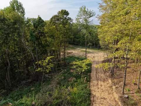 5258 Gravely Hill Rd, Bethpage, TN 37022