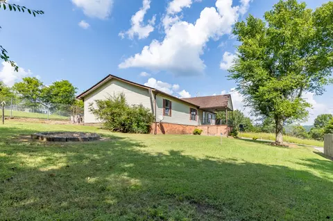 109 Fairview Ave, Cornersville, TN 37047