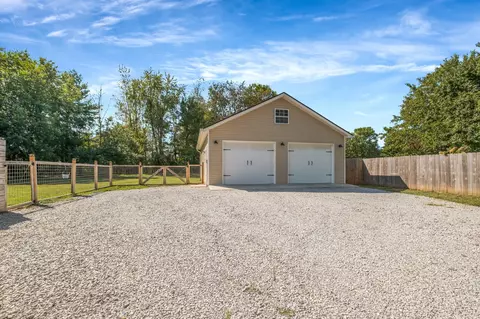 Exterior - 4141 Premier Dr, Murfreesboro, TN 37128 photo 3 of 9