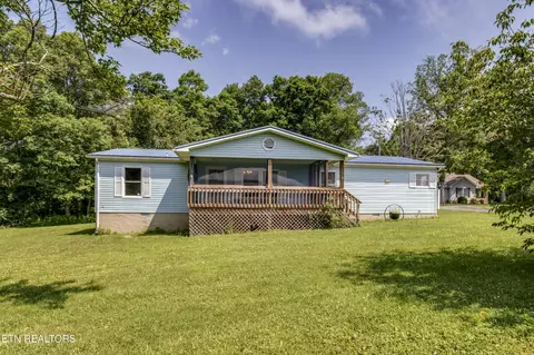 149 Northfield Dr, Crossville, TN 38571