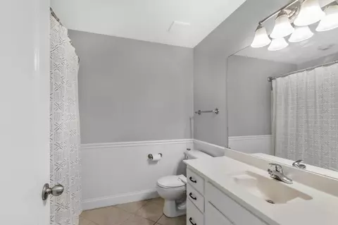 Bath - 1817 Splash Pl, Murfreesboro, TN 37130 photo 4 of 4