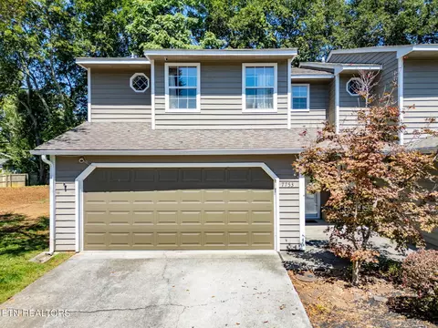 7753 Village Dr, Knoxville, TN 37919