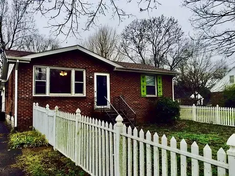 2105 Olga Ave, Nashville, TN 37216