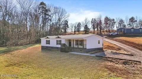2831 Wayland Rd, Knoxville, TN 37914