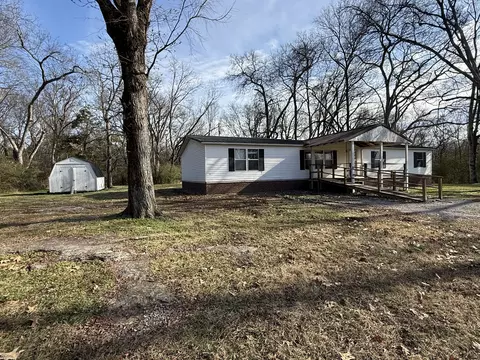 2421 Anes Station Rd, Lewisburg, TN 37091
