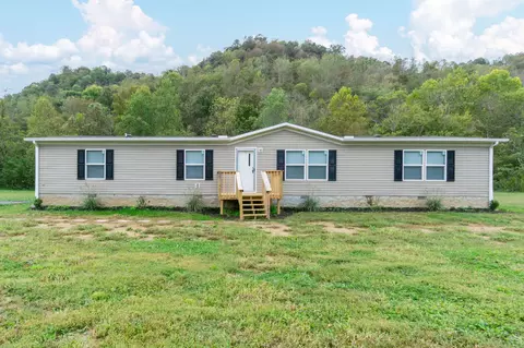 2211 Wartrace Hwy, Pleasant Shade, TN 37145