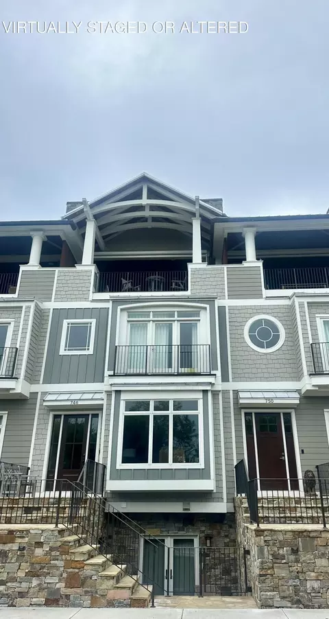 746 Latitude Cir, Chattanooga, TN 37402