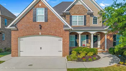1213 Whisper Trace Ln, Knoxville, TN 37919