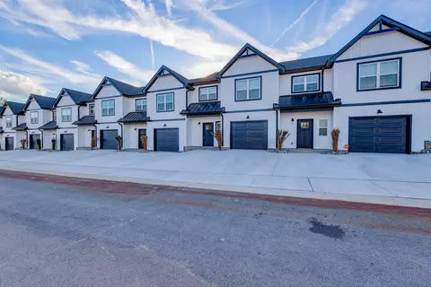 166 Sango Dr #44, Clarksville, TN 37043