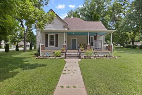 114 1st Ave, Mount Pleasant, TN 38474