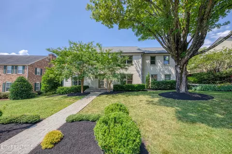 413 Boxwood Sq, Knoxville, TN 37919