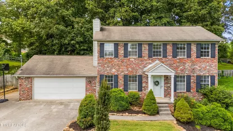 1809 Wickersham Dr, Knoxville, TN 37922