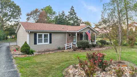 236 Old Columbia Rd, Dickson, TN 37055