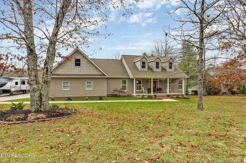 9019 Cherokee Trl, Crossville, TN 38572