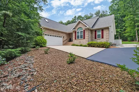 1115 Sunset Ridge Dr, Crossville, TN 38571