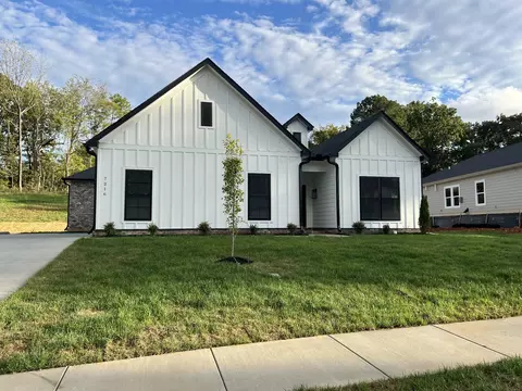 7216 Fairlawn Dr, Fairview, TN 37062