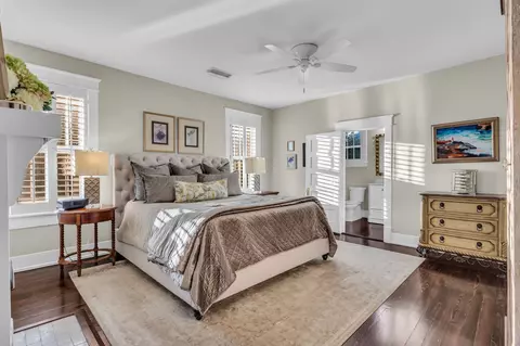 Bedroom - 401 E Main St, Murfreesboro, TN 37130 photo 4 of 8