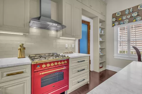 Kitchen - 401 E Main St, Murfreesboro, TN 37130 photo 4 of 5
