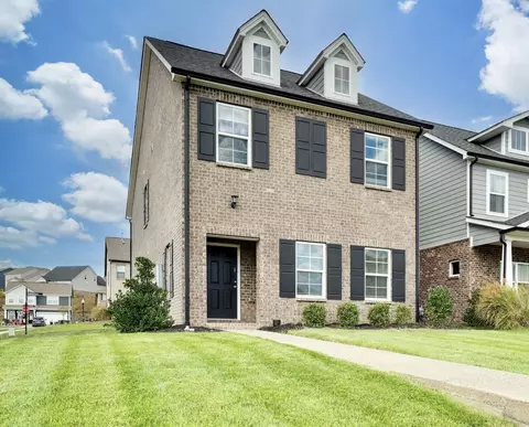 101 Santa Rosa Dr, Gallatin, TN 37066