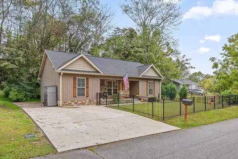 325 Durham St, Soddy Daisy, TN 37379