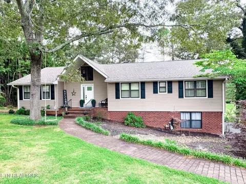 1420 Brentwood Dr, Athens, TN 37303