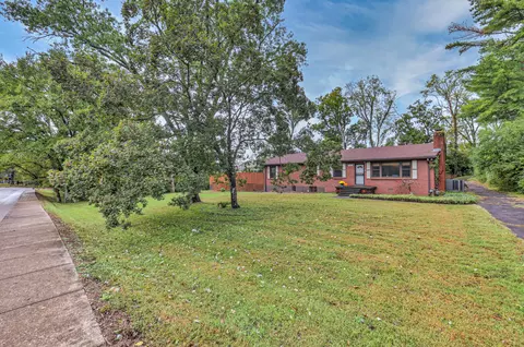 646 Mcmurray Dr, Nashville, TN 37211