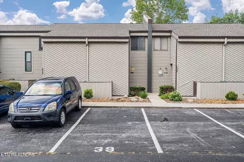 72 Lakeshore Ln #39, Crossville, TN 38558