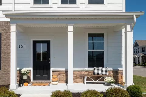 101 Grayson Cir, Chapel Hill, TN 37034