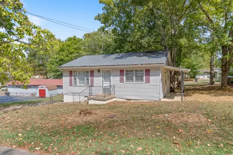 Other - 709 W Walnut St, Dickson, TN 37055 photo 1 of 3