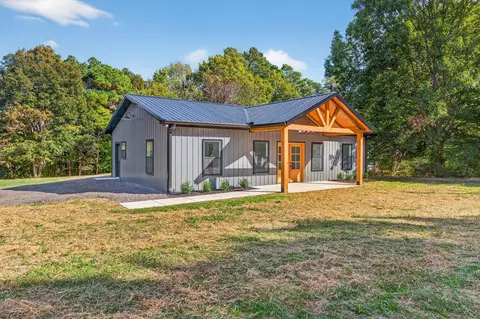 725 Oak Grove Rd, Goodspring, TN 38460 photo 2