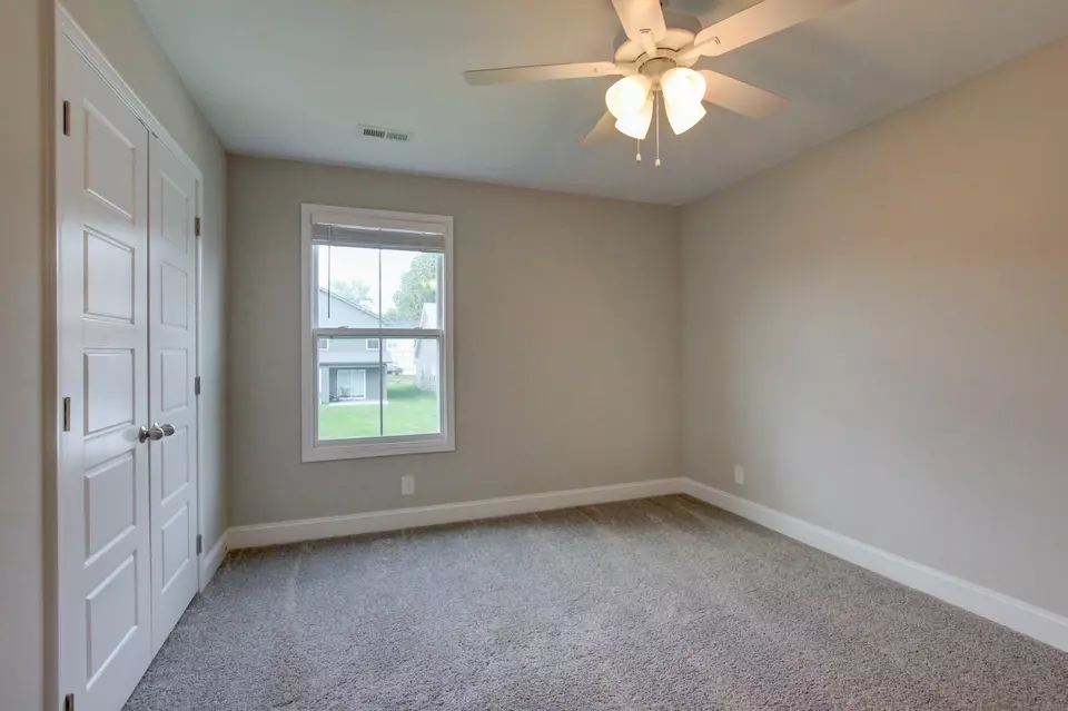 Bedroom - 231 King Rd, Clarksville, TN 37042 photo 8 of 10