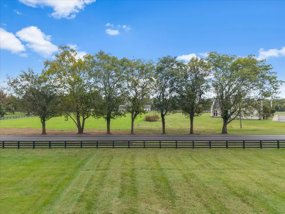  1680 Irby Ln, Murfreesboro, TN 37127 photo 2