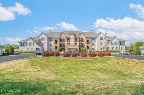 535 Rarity Bay Pkwy #106, Vonore, TN 37885