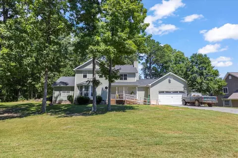 2612 Oak Ridge Dr, Rocky Face, GA 30740